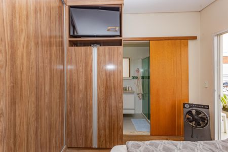 Casa à venda com 149m², 3 quartos e 2 vagasSuíte 1