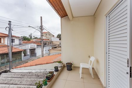 Casa à venda com 149m², 3 quartos e 2 vagasVaranda