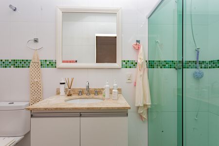 Casa à venda com 149m², 3 quartos e 2 vagasBanheiro da Suíte 1