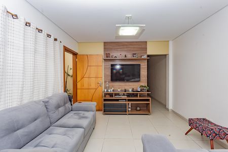 Casa à venda com 149m², 3 quartos e 2 vagasSala
