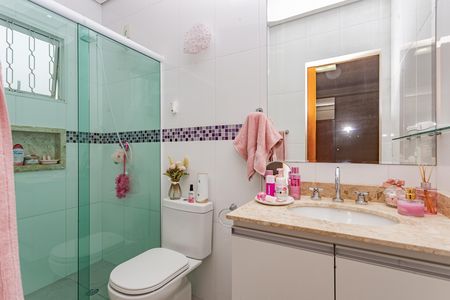 Casa à venda com 149m², 3 quartos e 2 vagasBanheiro da Suíte 2