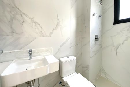 Casa à venda com 101m², 2 quartos e 2 vagas Casa à venda com 101m², 2 quartos e 2 vagasBanheiro da Suíte 2