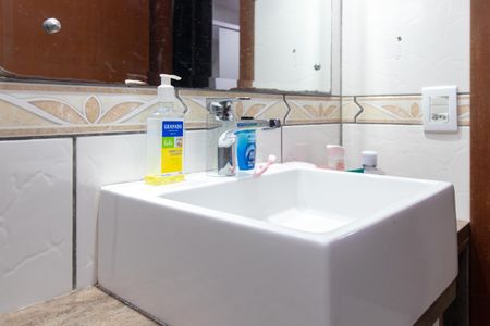 Casa à venda com 130m², 3 quartos e 1 vaga Casa à venda com 130m², 3 quartos e 1 vagaBanheiro