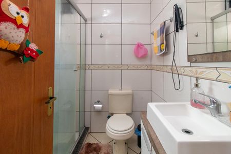 Casa à venda com 130m², 3 quartos e 1 vaga Casa à venda com 130m², 3 quartos e 1 vagaBanheiro