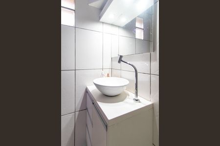 Casa à venda com 130m², 3 quartos e 1 vaga Casa à venda com 130m², 3 quartos e 1 vagaBanheiro