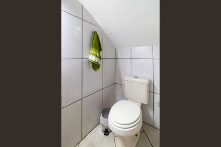 Casa à venda com 130m², 3 quartos e 1 vaga Casa à venda com 130m², 3 quartos e 1 vagaBanheiro
