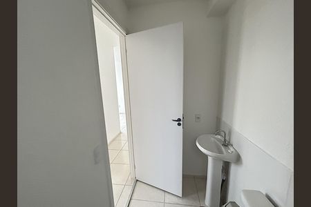Apartamento para alugar com 52m², 2 quartos e sem vagaBanheiro