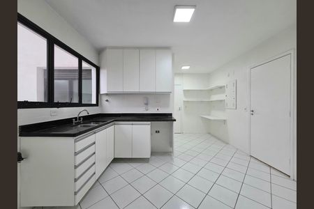 Apartamento para alugar com 145m², 4 quartos e 2 vagasCozinha