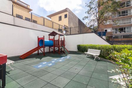 Apartamento para alugar com 145m², 4 quartos e 2 vagasÁrea comum - Playground