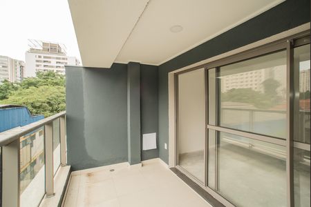 Studio à venda com 34m², 1 quarto e sem vaga Studio à venda com 34m², 1 quarto e sem vagaVaranda