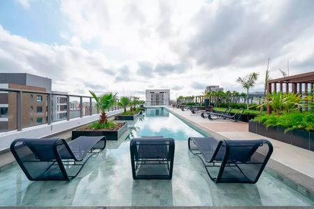 Studio à venda com 34m², 1 quarto e sem vaga Studio à venda com 34m², 1 quarto e sem vagaÁrea comum - Piscina