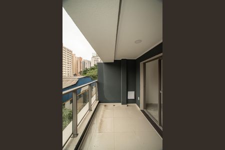 Studio à venda com 34m², 1 quarto e sem vaga Studio à venda com 34m², 1 quarto e sem vagaVaranda