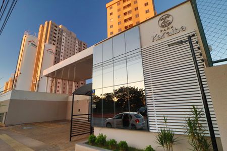 Apartamento para alugar com 50m², 2 quartos e 1 vagaFachada e portaria