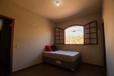 Casa à venda com 330m², 5 quartos e 3 vagas Casa à venda com 330m², 5 quartos e 3 vagasSuite 01