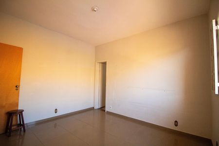 Casa à venda com 330m², 5 quartos e 3 vagas Casa à venda com 330m², 5 quartos e 3 vagasSuite 03