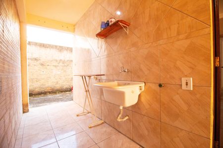 Casa à venda com 330m², 5 quartos e 3 vagas Casa à venda com 330m², 5 quartos e 3 vagasÁrea de Serviço