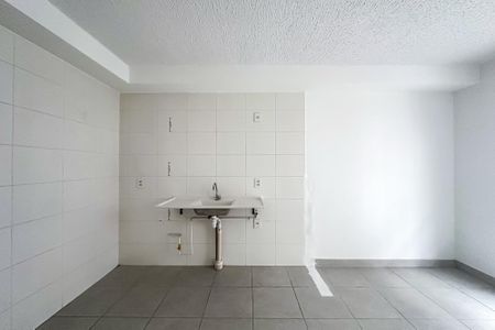 Apartamento à venda com 33m², 1 quarto e sem vaga Apartamento à venda com 33m², 1 quarto e sem vagaCozinha e Área de Serviço