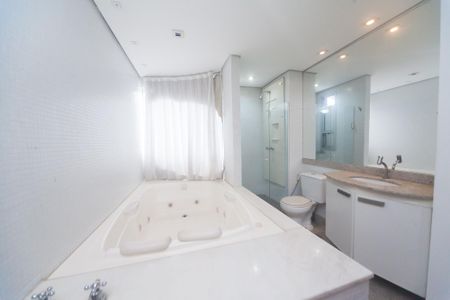 Apartamento para alugar com 92m², 2 quartos e 2 vagas Apartamento para alugar com 92m², 2 quartos e 2 vagasBanheiro suite