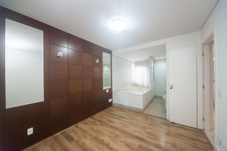 Apartamento para alugar com 92m², 2 quartos e 2 vagas Apartamento para alugar com 92m², 2 quartos e 2 vagasSuíte