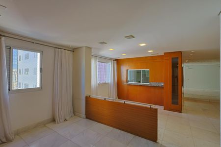 Sala de apartamento para alugar com 2 quartos, 92m² em Vila da Serra, Nova Lima