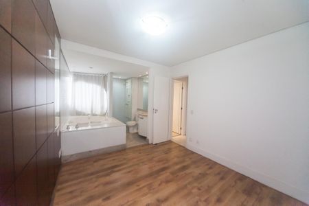 Apartamento para alugar com 92m², 2 quartos e 2 vagas Apartamento para alugar com 92m², 2 quartos e 2 vagasSuíte
