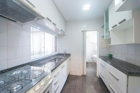 Apartamento para alugar com 92m², 2 quartos e 2 vagas Apartamento para alugar com 92m², 2 quartos e 2 vagasCozinha