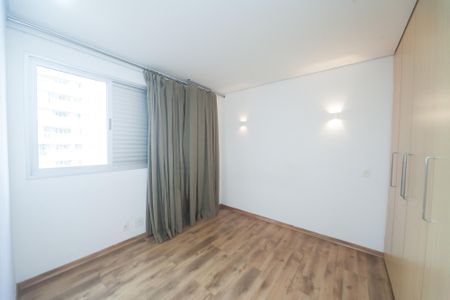 Apartamento para alugar com 92m², 2 quartos e 2 vagas Apartamento para alugar com 92m², 2 quartos e 2 vagasQuarto