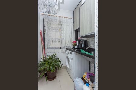 Apartamento à venda com 65m², 3 quartos e 1 vagaÁrea de Serviço
