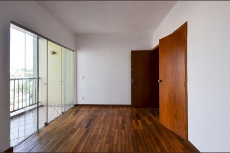 Apartamento para alugar com 65m², 3 quartos e 1 vaga Apartamento para alugar com 65m², 3 quartos e 1 vagaSala Ambientes