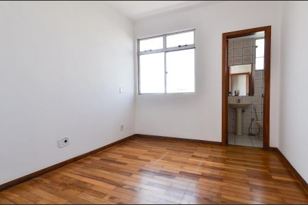 Apartamento para alugar com 65m², 3 quartos e 1 vaga Apartamento para alugar com 65m², 3 quartos e 1 vagaSuíte