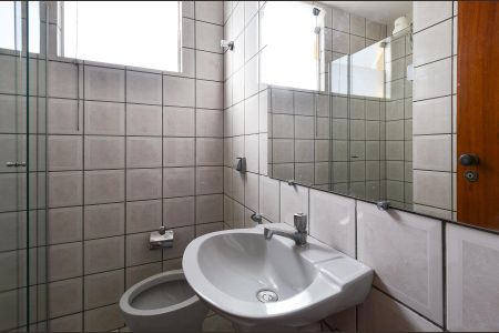 Apartamento para alugar com 65m², 3 quartos e 1 vaga Apartamento para alugar com 65m², 3 quartos e 1 vagaBanheiro Social
