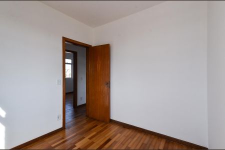 Apartamento para alugar com 65m², 3 quartos e 1 vaga Apartamento para alugar com 65m², 3 quartos e 1 vagaQuarto 2
