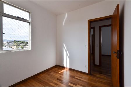 Apartamento para alugar com 65m², 3 quartos e 1 vaga Apartamento para alugar com 65m², 3 quartos e 1 vagaQuarto 2