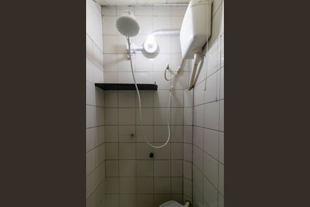 Banheiro de casa para alugar com 0 quarto, 11m² em Vila Barros, Guarulhos
