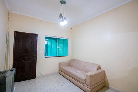 Casa à venda com 320m², 2 quartos e 2 vagas Casa à venda com 320m², 2 quartos e 2 vagasSala