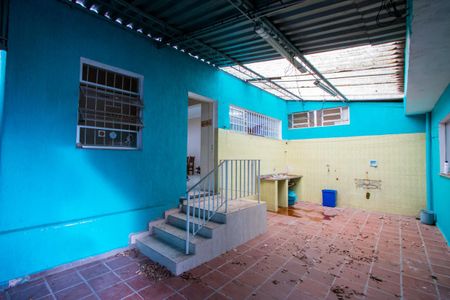 Casa à venda com 320m², 2 quartos e 2 vagas Casa à venda com 320m², 2 quartos e 2 vagasÁrea de serviço