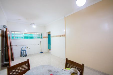 Casa à venda com 320m², 2 quartos e 2 vagas Casa à venda com 320m², 2 quartos e 2 vagasCozinha