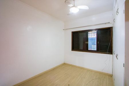 Casa à venda com 320m², 2 quartos e 2 vagas Casa à venda com 320m², 2 quartos e 2 vagasQuarto 2