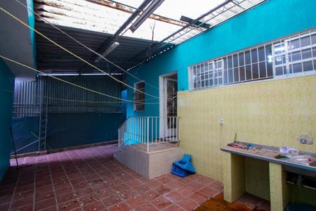 Casa à venda com 320m², 2 quartos e 2 vagas Casa à venda com 320m², 2 quartos e 2 vagasÁrea de serviço
