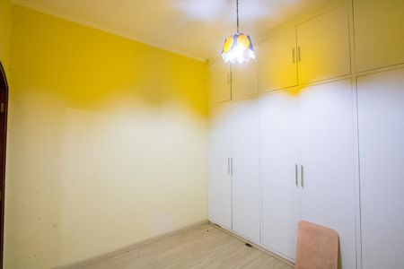 Casa à venda com 320m², 2 quartos e 2 vagas Casa à venda com 320m², 2 quartos e 2 vagasQuarto 1
