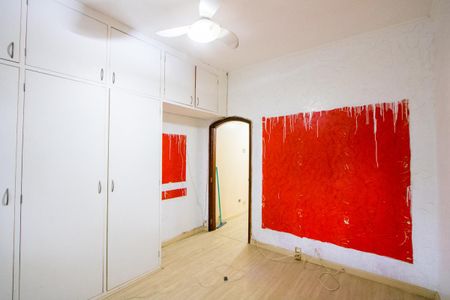 Casa à venda com 320m², 2 quartos e 2 vagas Casa à venda com 320m², 2 quartos e 2 vagasQuarto 2