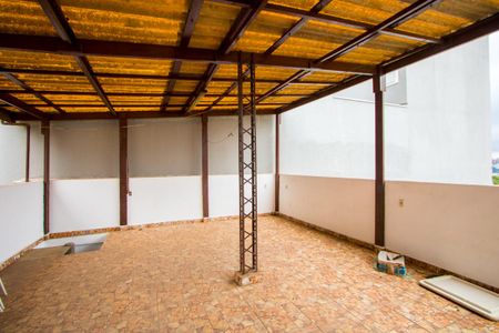 Casa à venda com 320m², 2 quartos e 2 vagas Casa à venda com 320m², 2 quartos e 2 vagasEspaço gourmet