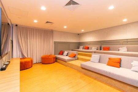 Apartamento à venda com 38m², 1 quarto e sem vaga Apartamento à venda com 38m², 1 quarto e sem vagaSala de Cinema