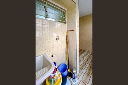 Apartamento à venda com 76m², 2 quartos e 1 vaga Apartamento à venda com 76m², 2 quartos e 1 vagaÁrea de Serviço