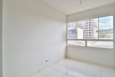 Sala de apartamento para alugar com 2 quartos, 45m² em Laranjeiras, Uberlândia
