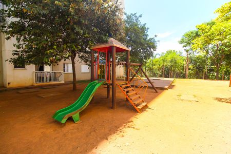 Apartamento à venda com 54m², 2 quartos e sem vaga Apartamento à venda com 54m², 2 quartos e sem vagaÁrea comum - Playground