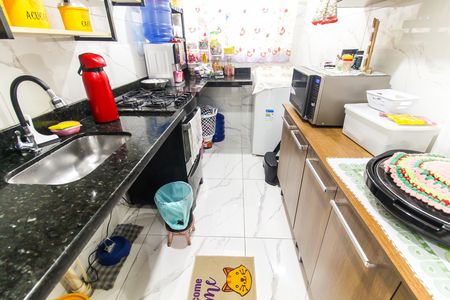 Apartamento à venda com 54m², 2 quartos e sem vaga Apartamento à venda com 54m², 2 quartos e sem vagaCozinha e Área de Serviço
