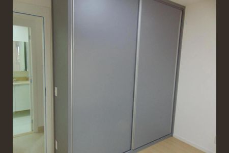 Apartamento à venda com 75m², 3 quartos e 2 vagasQuarto