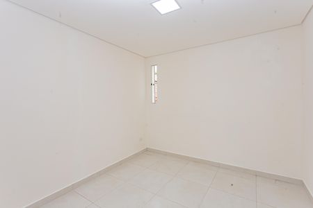 Quarto de casa para alugar com 1 quarto, 32m² em Sacoma, São Paulo