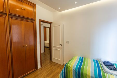 Apartamento à venda com 150m², 4 quartos e 2 vagas Apartamento à venda com 150m², 4 quartos e 2 vagasQuarto 2